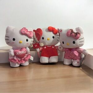 Hello Kitty Be Mine XOXO Valentine’s Day Plush Side Steppers Greeter Bundle